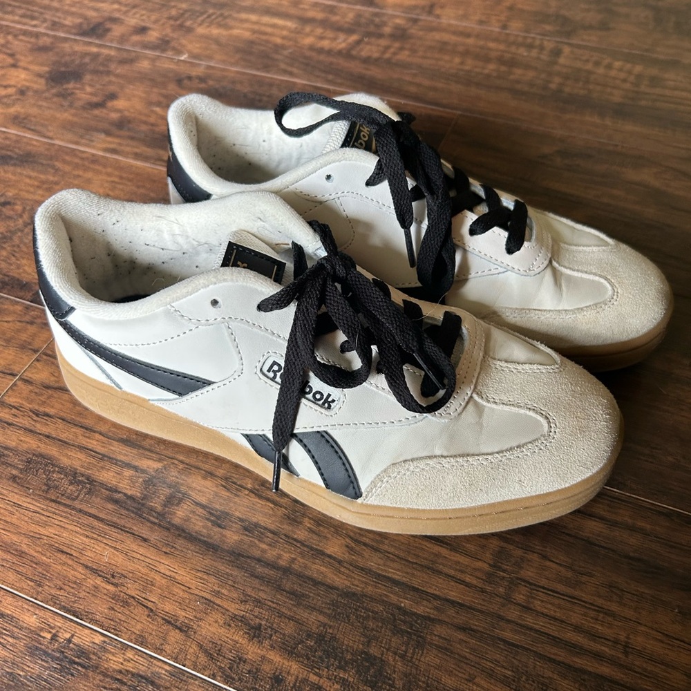 Reebok White and Black Sneakers